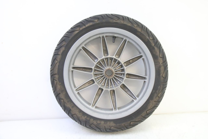 photo de JANTE ARRIÈRE ET PNEU PIAGGIO MP3 RL 250 (2007 - 2010)