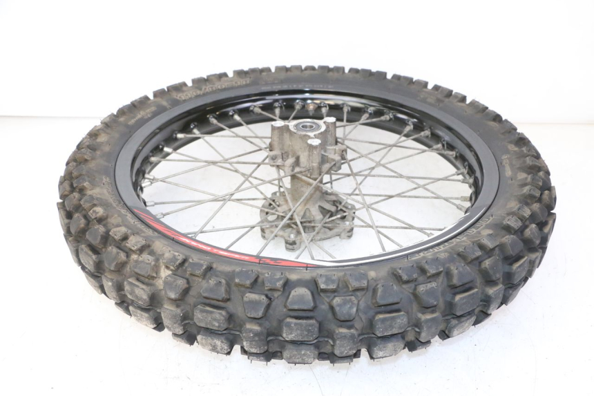 photo de JANTE ARRIÈRE ET PNEU RIEJU MRT 50 (2018 - 2021)