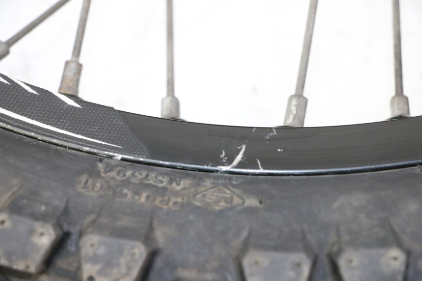 photo de JANTE ARRIÈRE ET PNEU RIEJU MRT 50 (2018 - 2021)