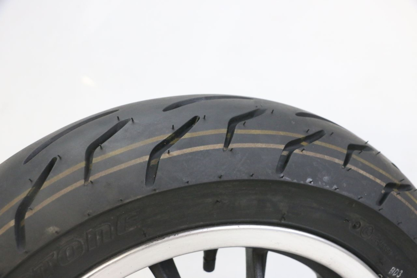 photo de JANTE ARRIÈRE ET PNEU KYMCO LIKE 4T 50 (2019 - 2025)