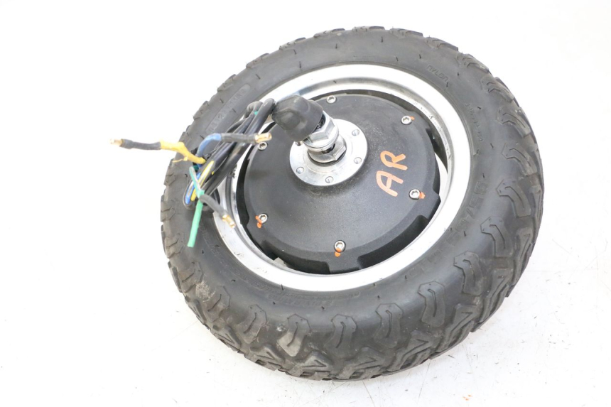 photo de JANTE ARRIÈRE ET PNEU DUALTRON VICTOR LIMITED 1