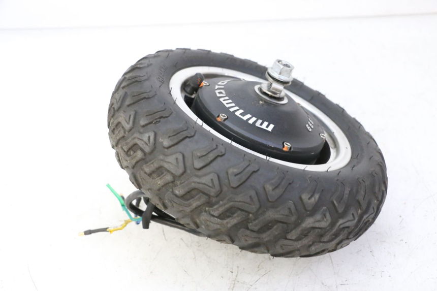 photo de JANTE ARRIÈRE ET PNEU DUALTRON VICTOR LIMITED 1