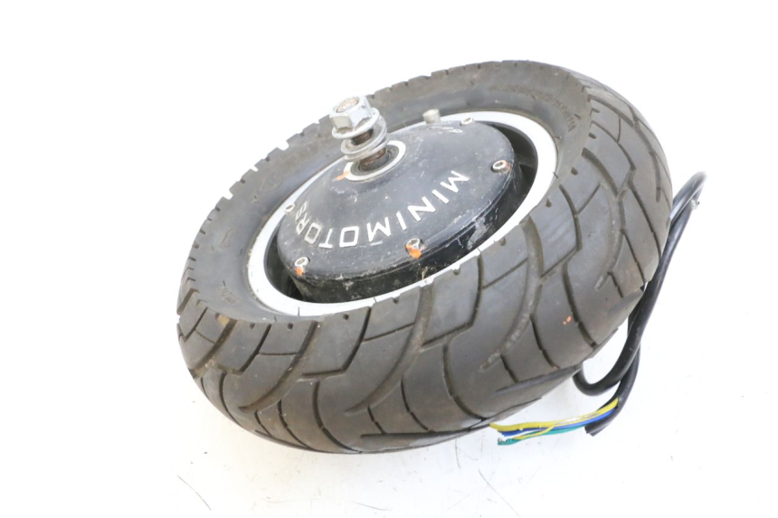 photo de JANTE ARRIÈRE ET PNEU DUALTRON VICTOR LIMITED 1