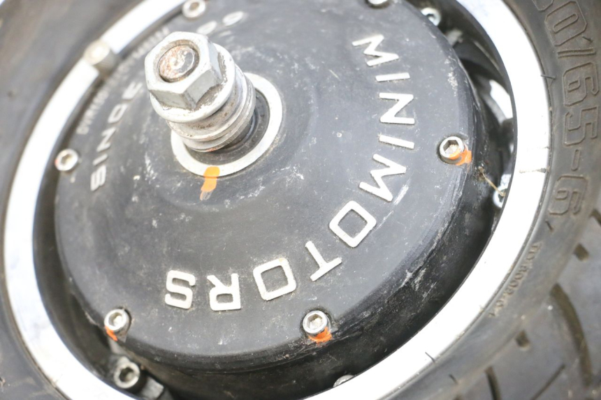 photo de JANTE ARRIÈRE ET PNEU DUALTRON VICTOR LIMITED 1