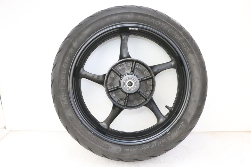 photo de JANTE ARRIÈRE ET PNEU YAMAHA XJ6 ABS 600 (2008 - 2016)