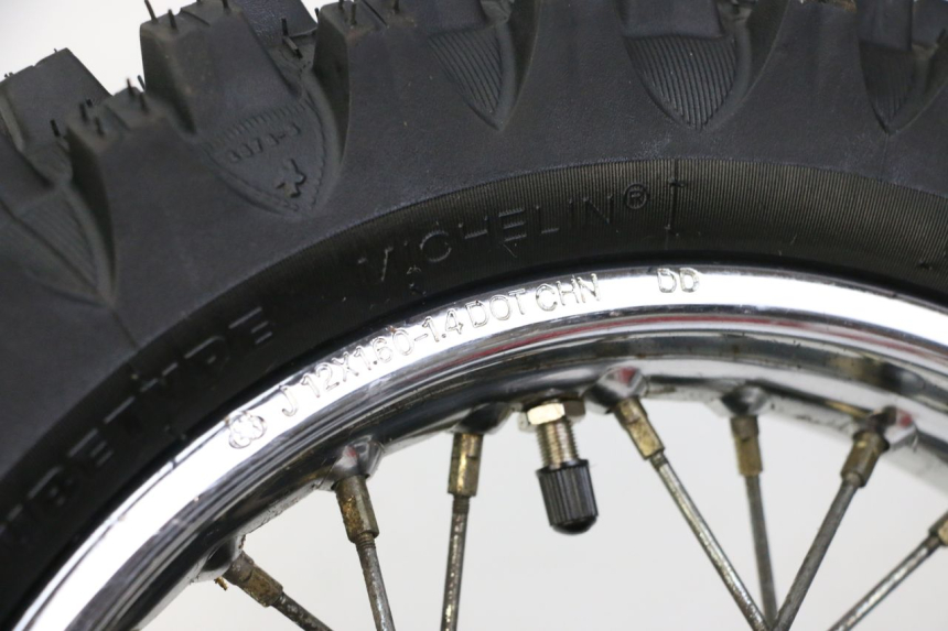 photo de JANTE ARRIÈRE ET PNEU YAMAHA PW 80 (1983 - 2014)