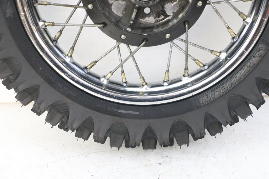 photo de JANTE ARRIÈRE ET PNEU YAMAHA PW 80 (1983 - 2014)