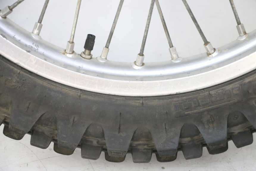 photo de JANTE ARRIÈRE ET PNEU YAMAHA YZF YZ-F 450 (2014 - 2016)