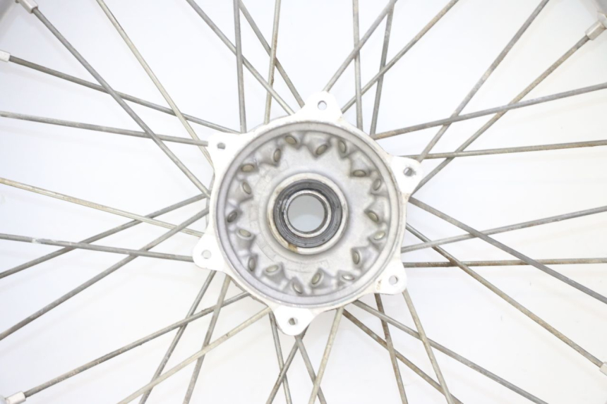 photo de JANTE ARRIÈRE ET PNEU YAMAHA YZF YZ-F 450 (2014 - 2016)