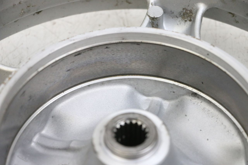 photo de JANTE ARRIERE MBK FLAME X 125 (2007 - 2016) - Vue rapprochée