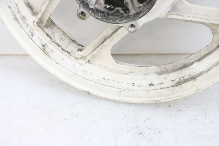 photo de JANTE ARRIERE KAWASAKI GPX R WARBIRD 600 (1988 - 1993) - Vue rapprochée