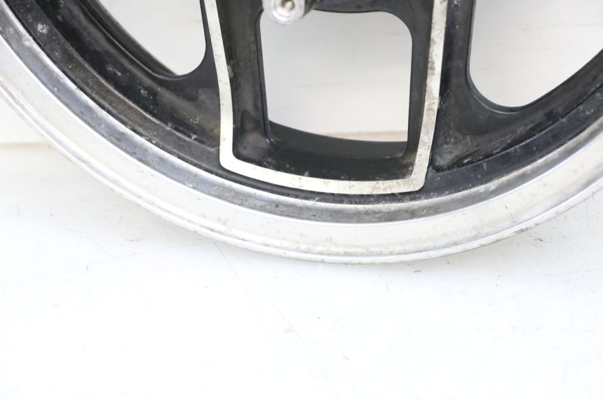 photo de JANTE ARRIERE KAWASAKI GPZ RX 1000 (1986 - 1988) - Inspection visuelle