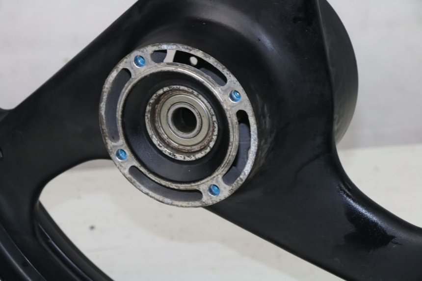 photo de JANTE ARRIERE SUZUKI GS GSE 500 (2003 - 2007)