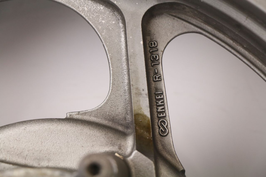 photo de JANTE ARRIERE KAWASAKI GTR 1000 (1994 - 2004)