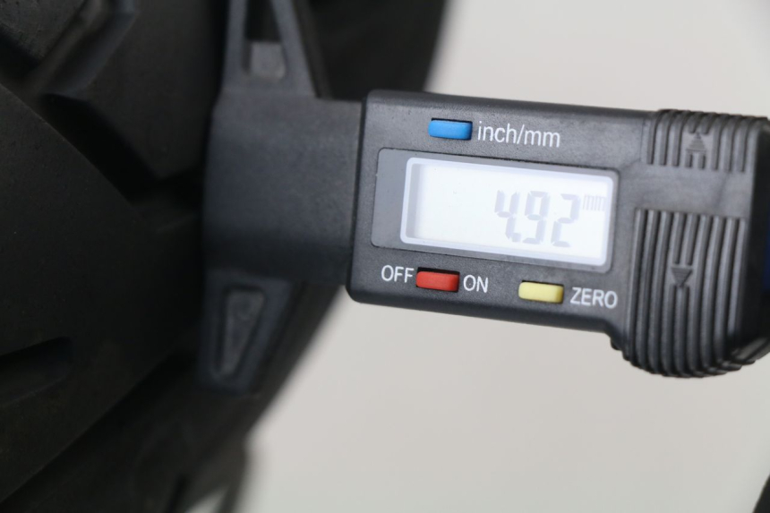 photo de JANTE ARRIERE KAWASAKI GTR 1000 (1994 - 2004)