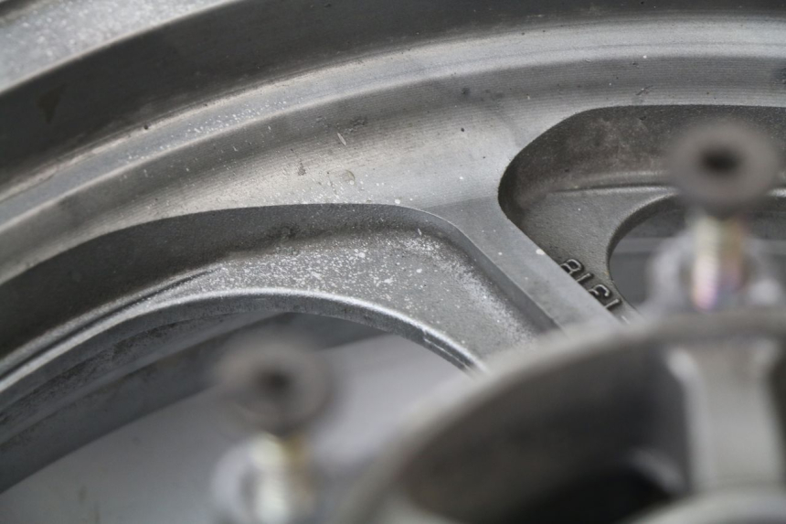 photo de JANTE ARRIERE KAWASAKI GTR 1000 (1994 - 2004)