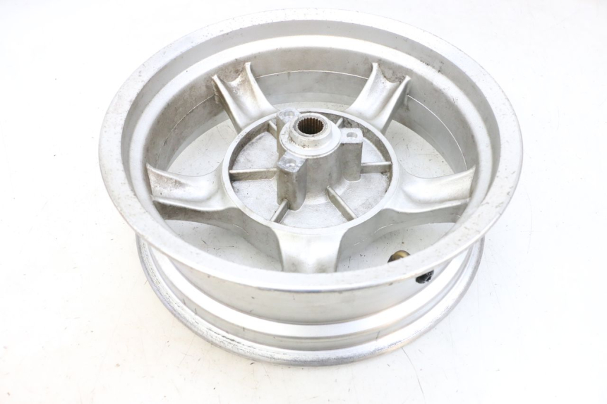 photo de JANTE ARRIERE JM MOTORS GTS 125 (2015 - 2019) - Autre angle de vue