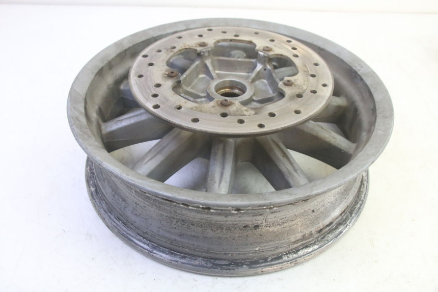 photo de JANTE ARRIERE PIAGGIO MP3 RL 250 (2007 - 2010) - Gros plan technique