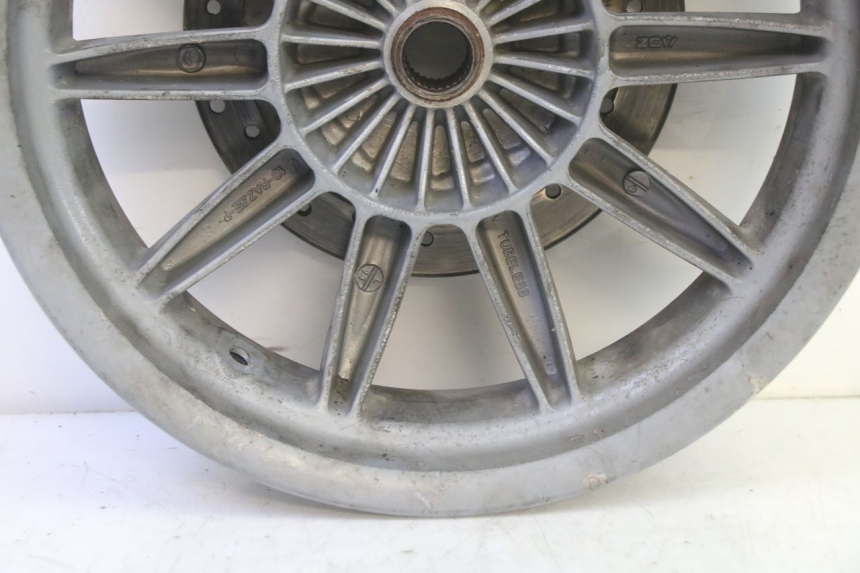 photo de JANTE ARRIERE PIAGGIO MP3 RL 250 (2007 - 2010) - Marquages et références