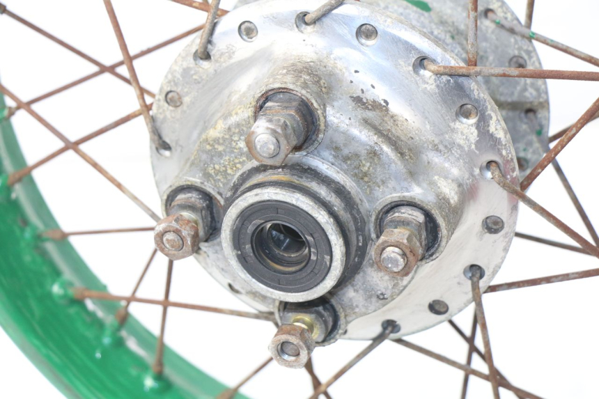 photo de JANTE ARRIERE YAMAHA SR 125 (1982 - 2003)