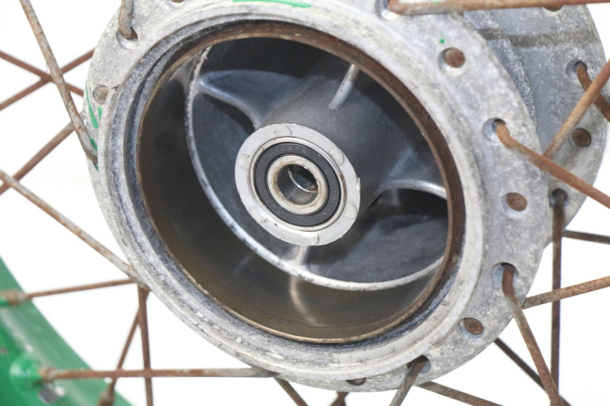 photo de JANTE ARRIERE YAMAHA SR 125 (1982 - 2003)