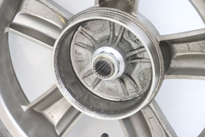 photo de Rear wheel rim SYM FIDDLE 3 III 50 (2014 - 2020)