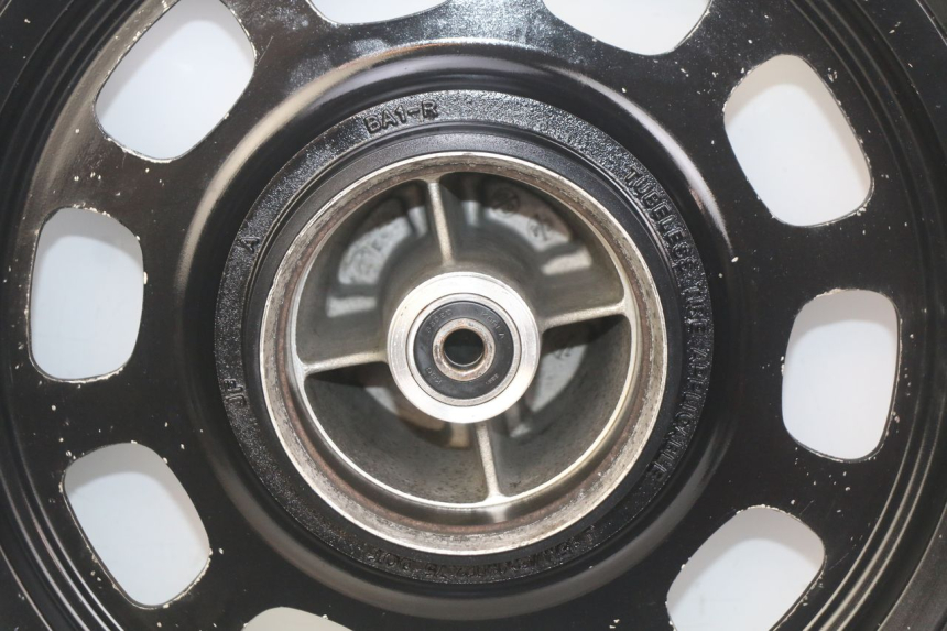 photo de JANTE ARRIERE DAELIM VL DAYSTAR 125 (2000 - 2011)