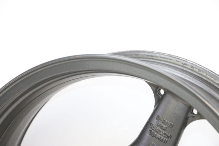 photo de JANTE ARRIERE KAWASAKI ZR 7 750 (1999 - 2001) - Inspection visuelle