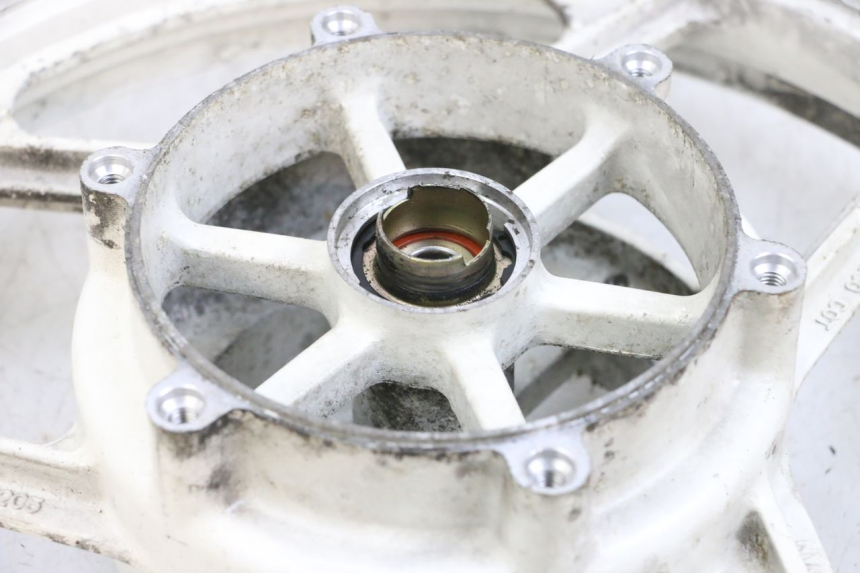 photo de JANTE AVANT KAWASAKI GPX R WARBIRD 600 (1988 - 1993) - Vue rapprochée