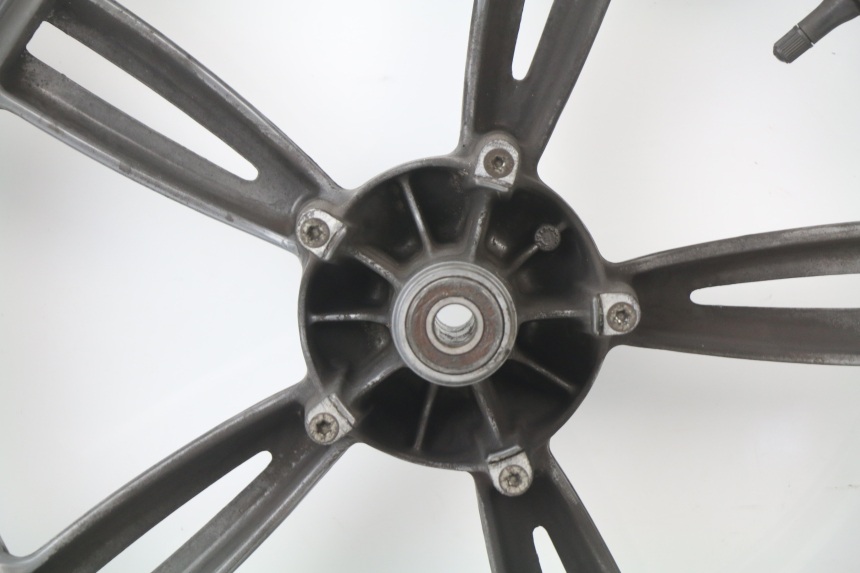 photo de JANTE AVANT PEUGEOT LOOXOR 125 (2002 - 2006)