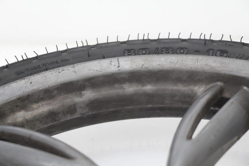 photo de JANTE AVANT PEUGEOT LOOXOR 50 (2001 - 2004) - Vue d’ensemble