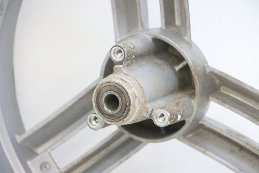 photo de JANTE AVANT PEUGEOT LUDIX 50 (2008 - 2017) - Inspection visuelle