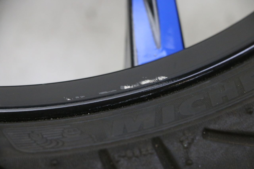 photo de JANTE AVANT PIAGGIO MP3 HPE 310 (2024 - 2025)