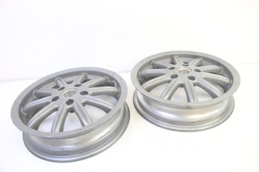 photo de JANTE AVANT PIAGGIO MP3 LT 400 (2007 - 2012) - Vue produit