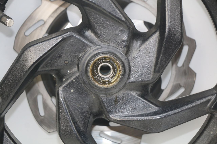 photo de JANTE AVANT SYM ORBIT III 3 4T 50 (2018 - 2021)