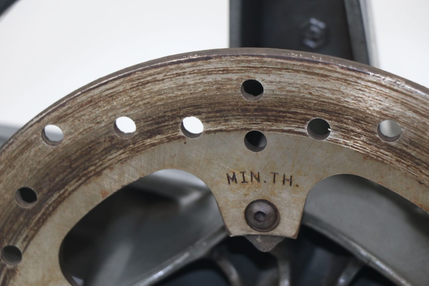 photo de JANTE AVANT PIAGGIO X7 125 (2007 - 2013)