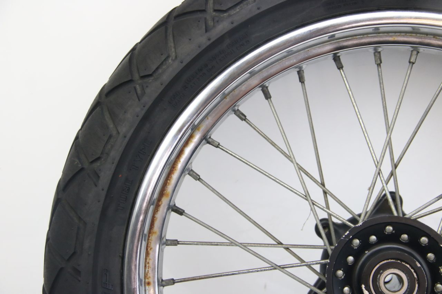 photo de JANTE AVANT HYOSUNG RT KARION 125 (2003 - 2007)