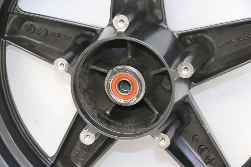 photo de JANTE AVANT YAMAHA X-MAX XMAX 125 (2010 - 2014)