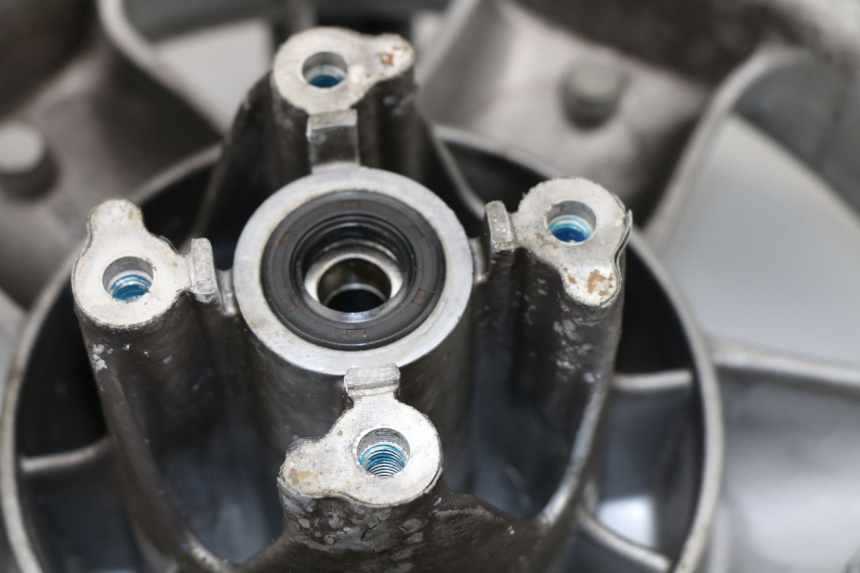 photo de JANTE AVANT YAMAHA YP MAJESTY 125 (2002 - 2006)