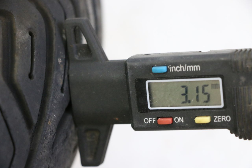 photo de JANTE AVANT ET PNEU KYMCO AGILITY 4T 50 (2005 - 2018)