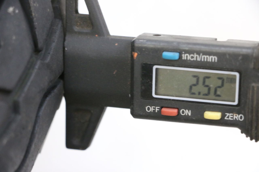 photo de JANTE AVANT ET PNEU LONGJIA DIGITA 4T 50 (2019 - 2022) - Zoom état d’usage