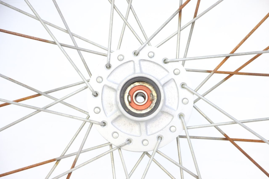 photo de JANTE AVANT ET PNEU KYMCO STRYKER OFF ROAD 125 (1999 - 2005)