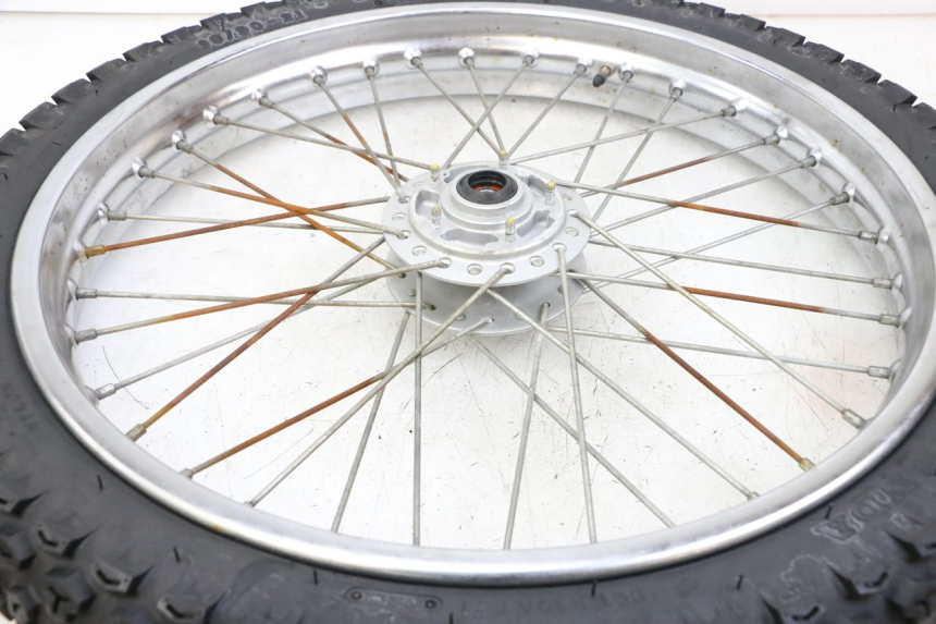 photo de JANTE AVANT ET PNEU KYMCO STRYKER OFF ROAD 125 (1999 - 2005)