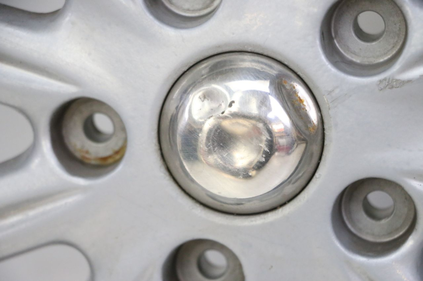 photo de JANTE AVANT ET PNEU PIAGGIO MP3 RL 250 (2007 - 2010)