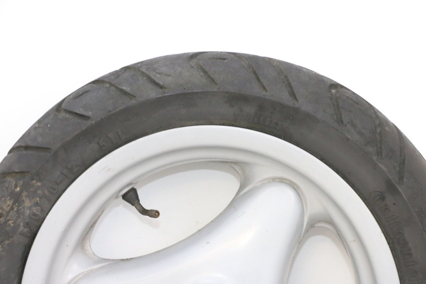 photo de JANTE AVANT ET PNEU YAMAHA NEO'S NEOS 2T 50 (1998 - 2007) - Vue rapprochée