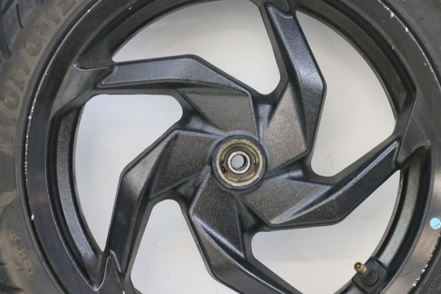 photo de JANTE AVANT ET PNEU SYM ORBIT III 3 4T 50 (2021 - 2025) - Inspection visuelle