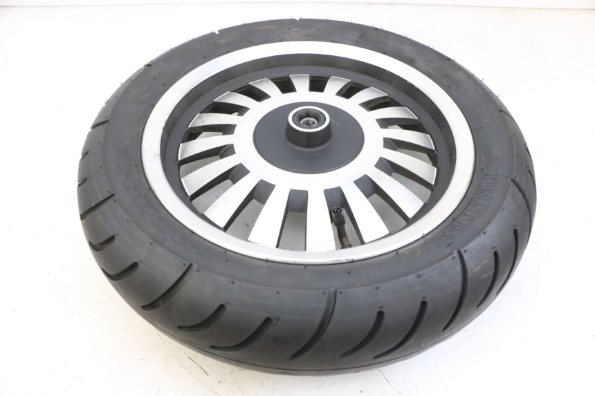 photo de JANTE AVANT ET PNEU EFUN PUSA 1 - Zoom état d’usage