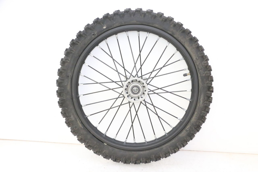 photo de JANTE AVANT ET PNEU APOLLO RFZ 125