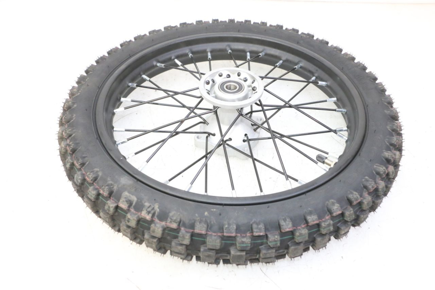 photo de JANTE AVANT ET PNEU APOLLO RFZ 125