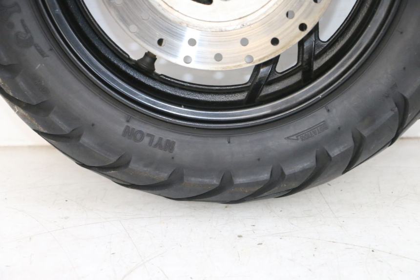 photo de JANTE AVANT ET PNEU JM MOTORS SANTANA 50 (2014 - 2023) - Détails caractéristiques